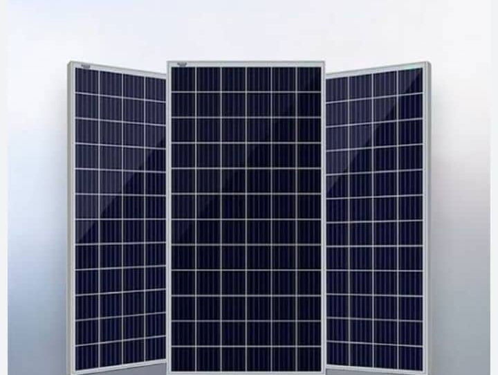 Panel solar de 550 w