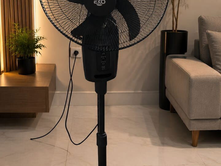Ventilador recargable de pie 16" Eko