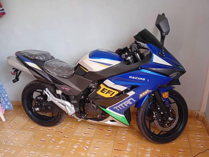 Vuelvete un piloto de moto GP