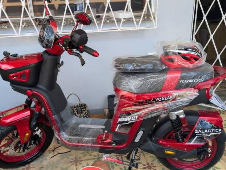 Bicimoto yoazaky galactica