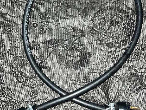 Cable original para poner la ecoflow directo a toda la casa