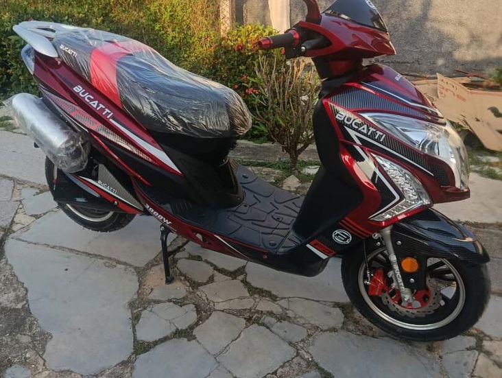 Moto bucatti f3 nueva, a estrenar por usted