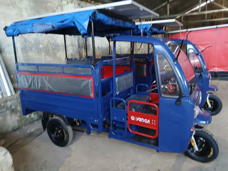 Triciclo hibrido con panel solar c-600